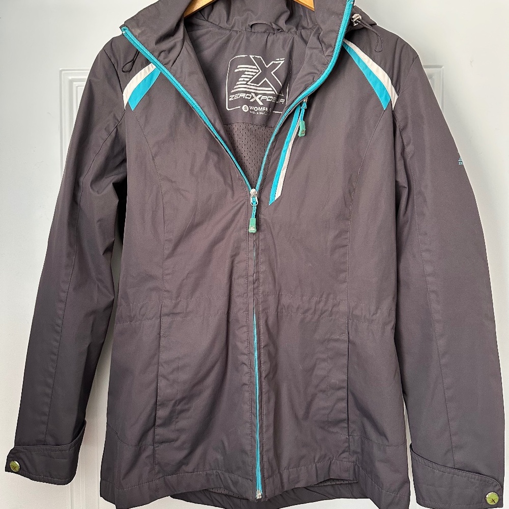 ZeroXposur dark gray women’s rain jacket - small